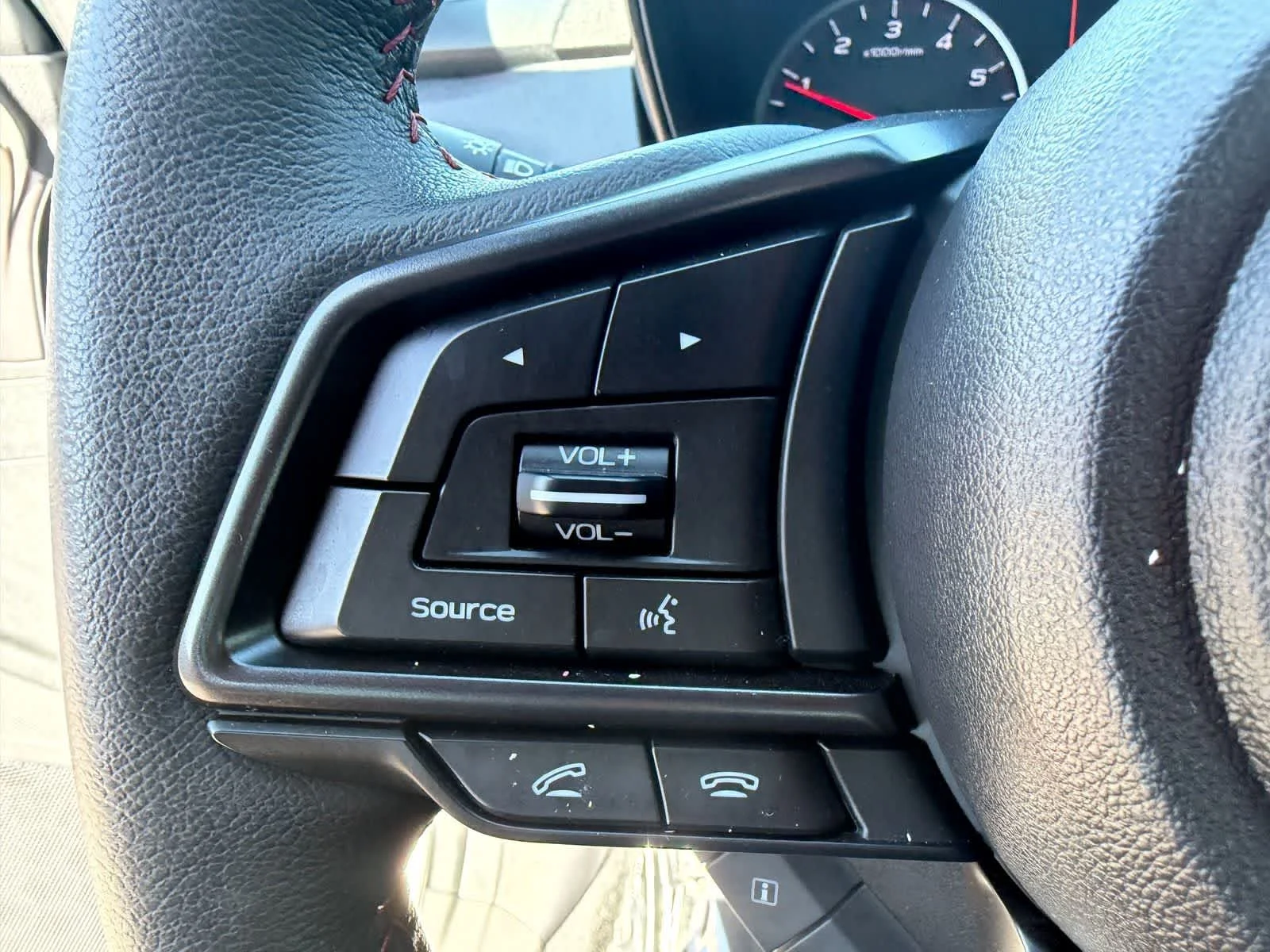 Used 2022 Ceramic White Subaru Premium image 19