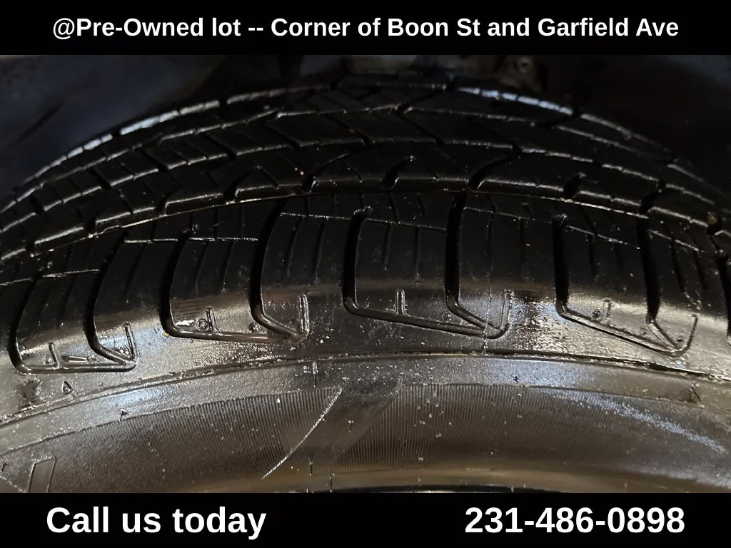 Used 2017 Black Jeep Limited image 12