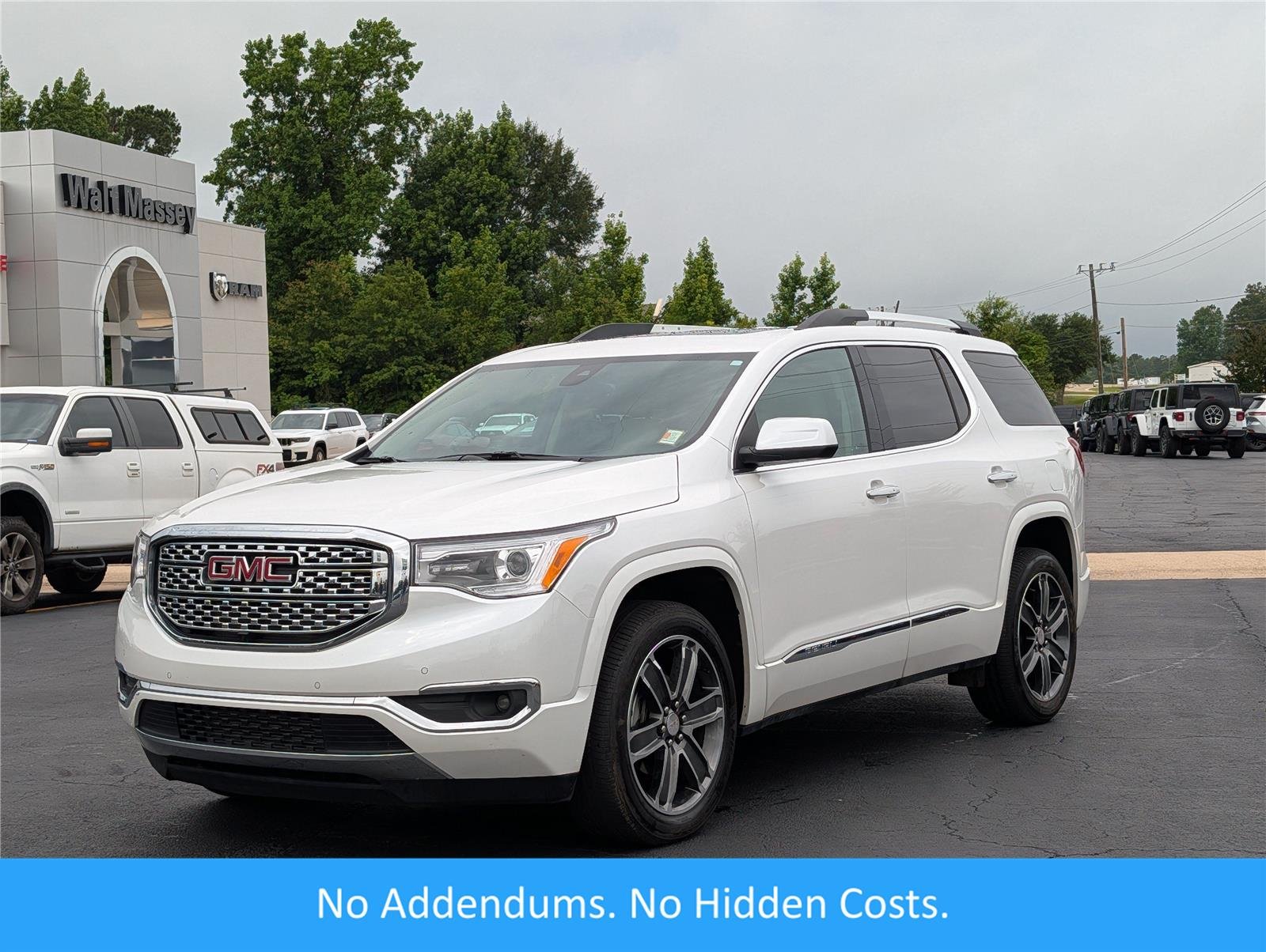 Used 2018 White Frost Tricoat GMC Denali image 1