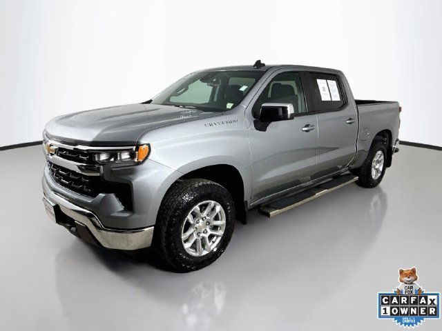 Used 2024 Sterling Gray Metallic Chevrolet LT (2FL) image 9