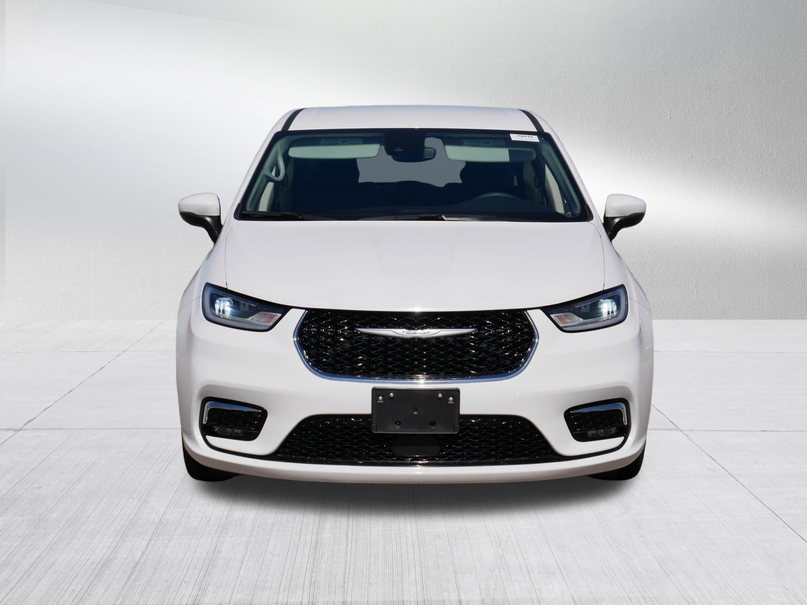 Used 2023 Chrysler Pacifica Touring L with VIN 2C4RC1BG1PR624534 for sale in Brooklyn Center, Minnesota