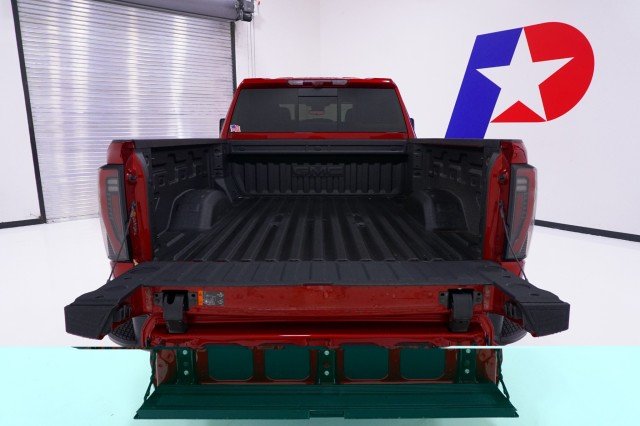 2026 GMC Sierra 2500HD AT4 - Photo 8