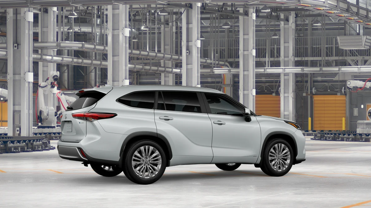New 2026 Wind Chill Pearl Toyota Hybrid Platinum image 11