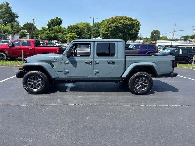 New 2026 Anvil Clearcoat Jeep Sport S image 4