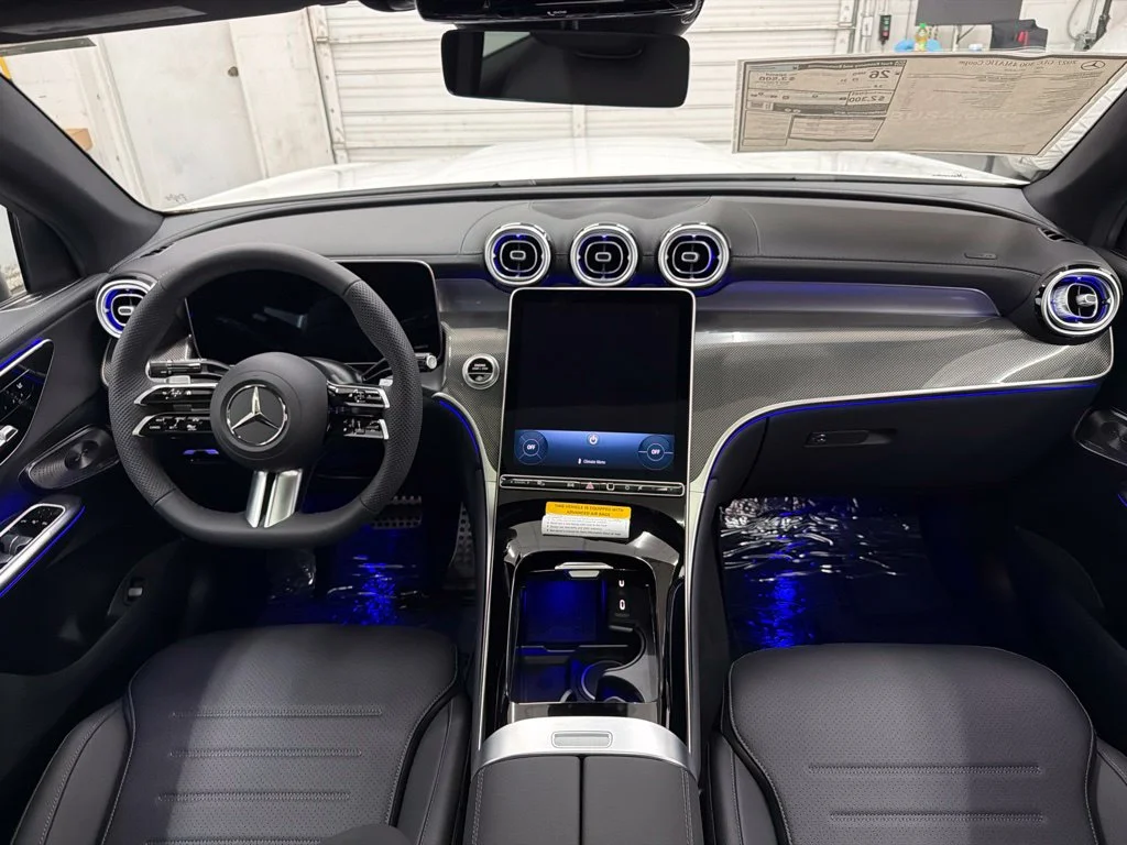 New 2027 White Mercedes-Benz GLC 300 Coupe image 24