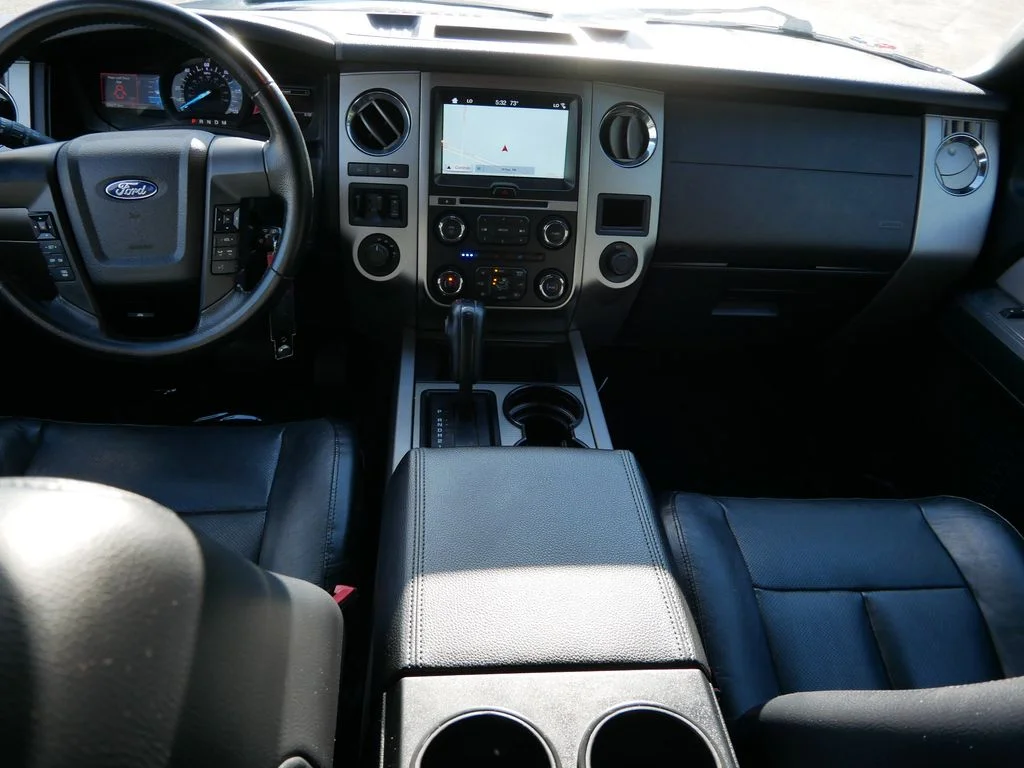 Used 2017 Black Ford XLT image 13