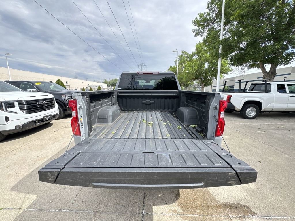 Used 2025 Slate Gray Metallic Chevrolet RST image 28
