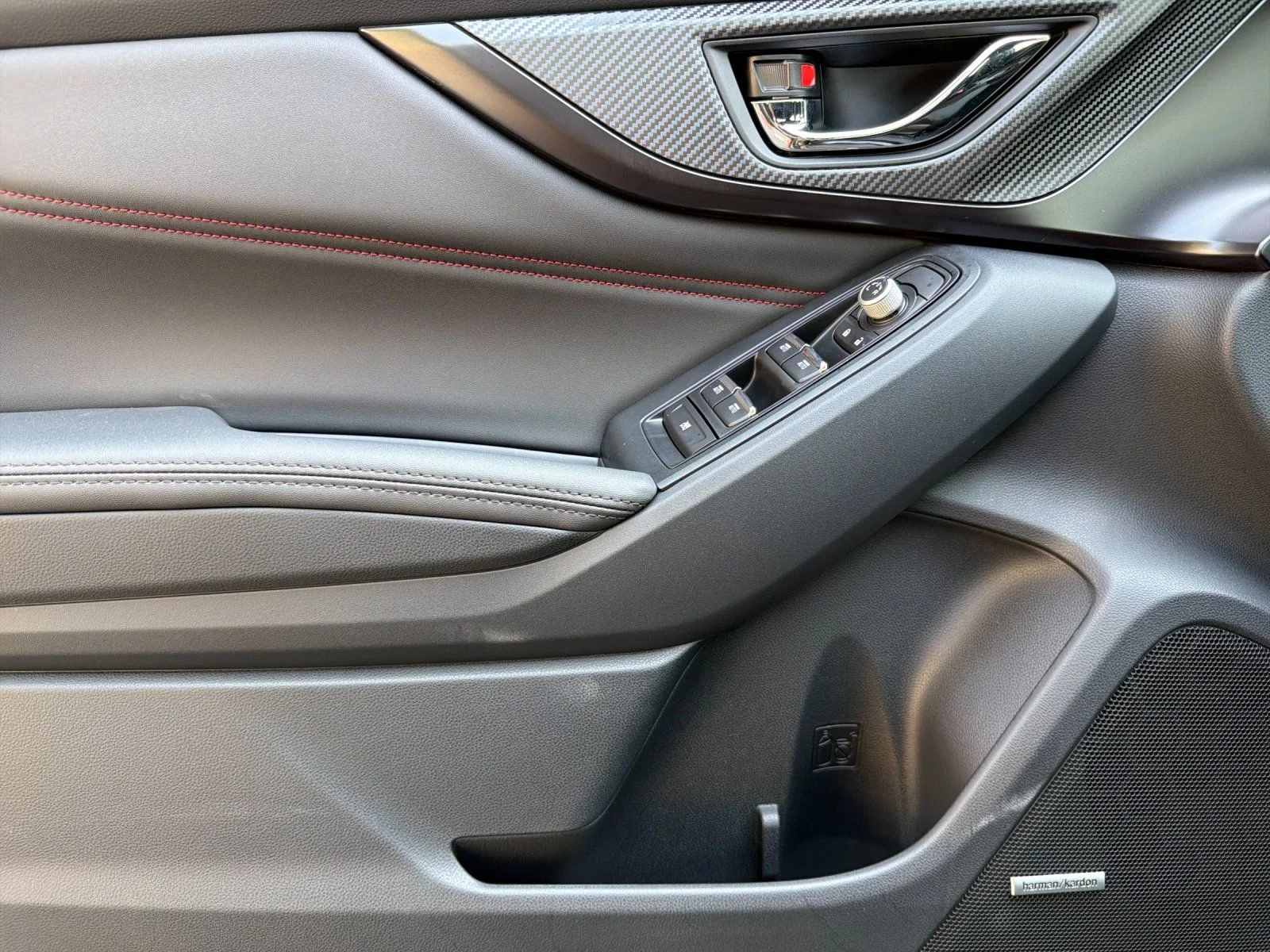 New 2026 CRYSTAL BLACK SILICA Subaru Premium image 11