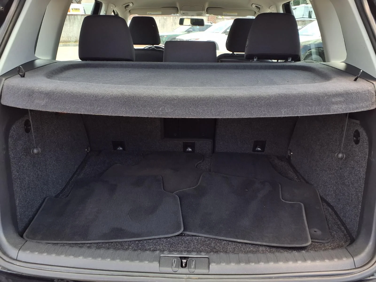 Used 2017 Black Volkswagen 2.0T image 6