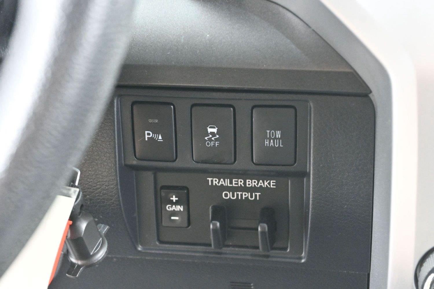 Used 2019 Super White Toyota SR5 image 24