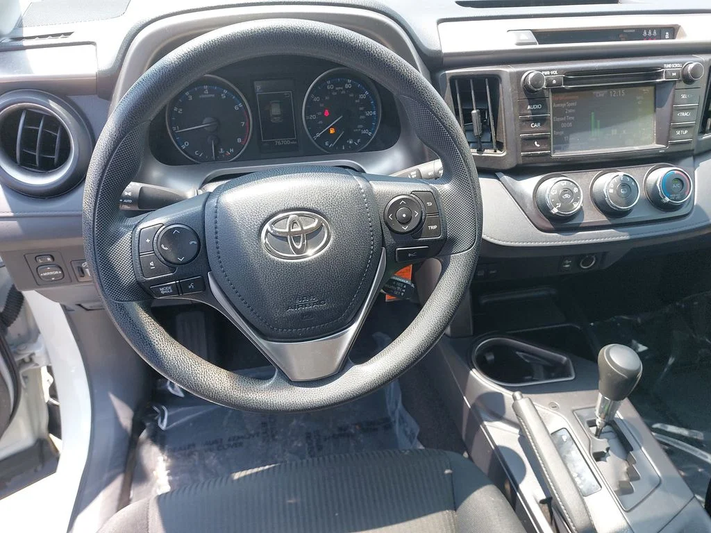 Used 2018 White Toyota LE image 15