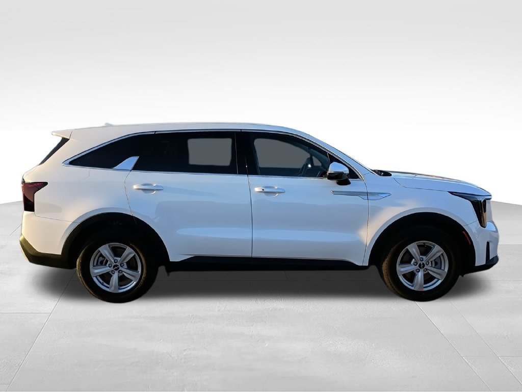 Used 2026 White Kia LX image 9