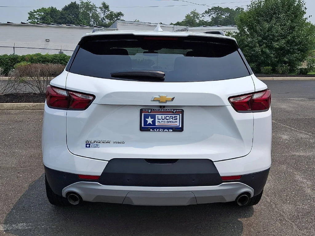 Used 2020 SUMMIT WHITE Chevrolet LT image 10