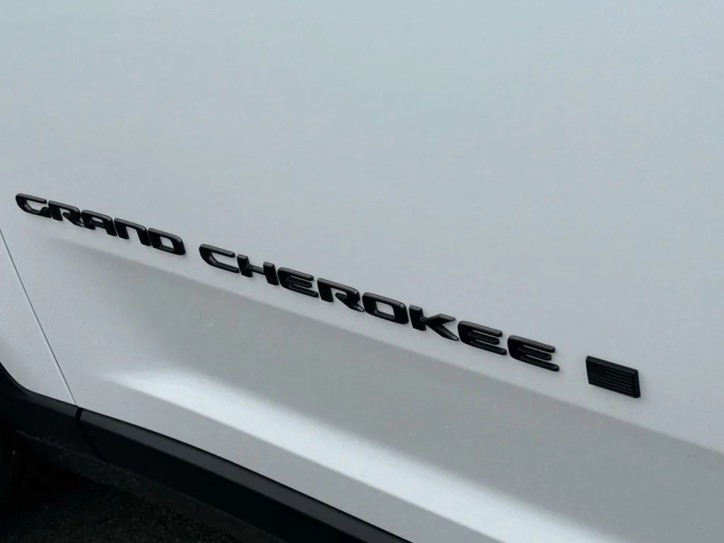 New 2026 White Jeep Limited image 5