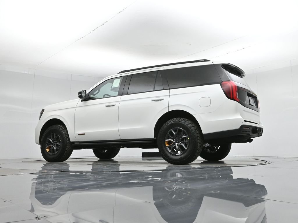 New 2026 Star White Metallic Tri-Coat Ford Tremor image 54