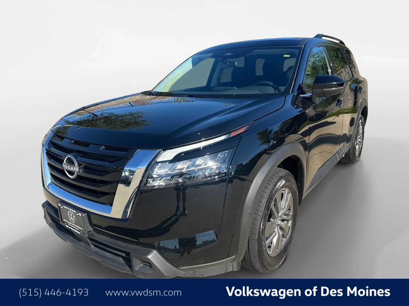 2025 Nissan Pathfinder SV 4WD's photo