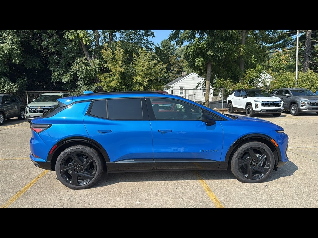 2025 Chevrolet Equinox EV RS - Photo 6
