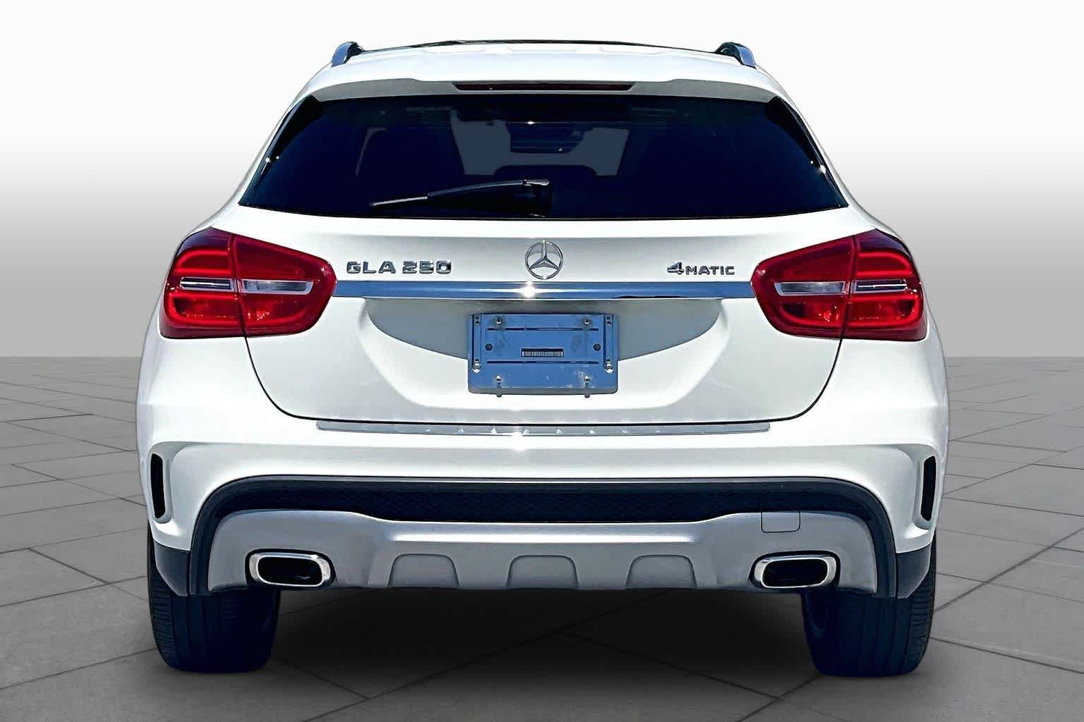 Used 2015 Cirrus White Mercedes-Benz GLA 250 image 8