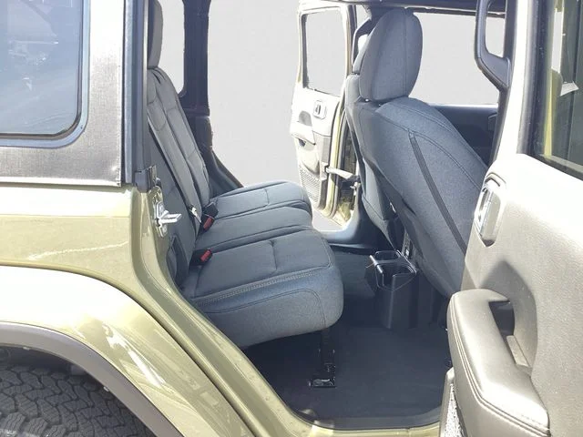 New 2026 41 Jeep 4-DOOR SAHARA image 14