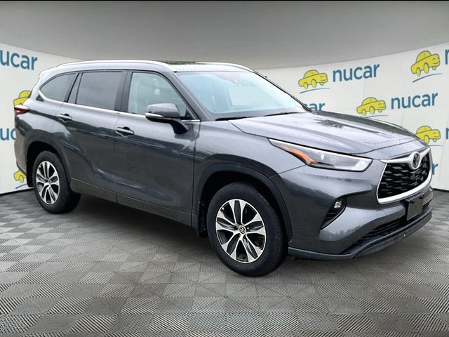 2025 Toyota Highlander XLE