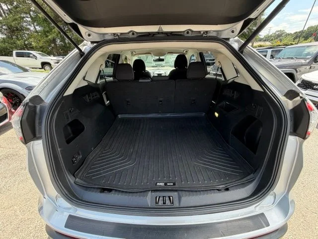 Used 2016 Silver Ford SEL image 20