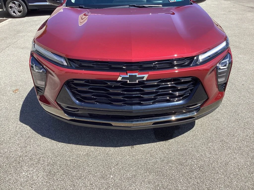 Used 2024 Crimson Metallic Chevrolet ACTIV image 18