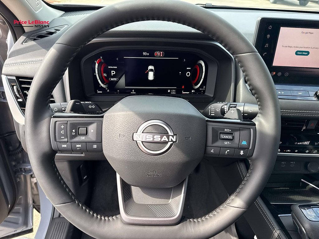 New 2026 Boulder Gray Pearl / Super Black Two-tone Nissan Platinum image 13