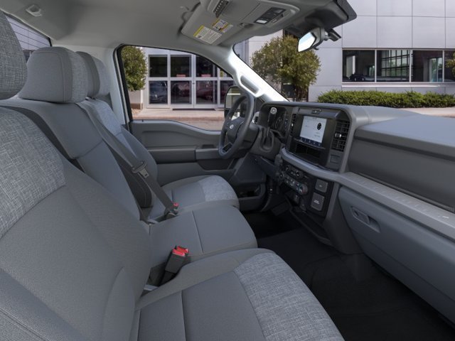 New 2026 Oxford White Ford XLT image 11