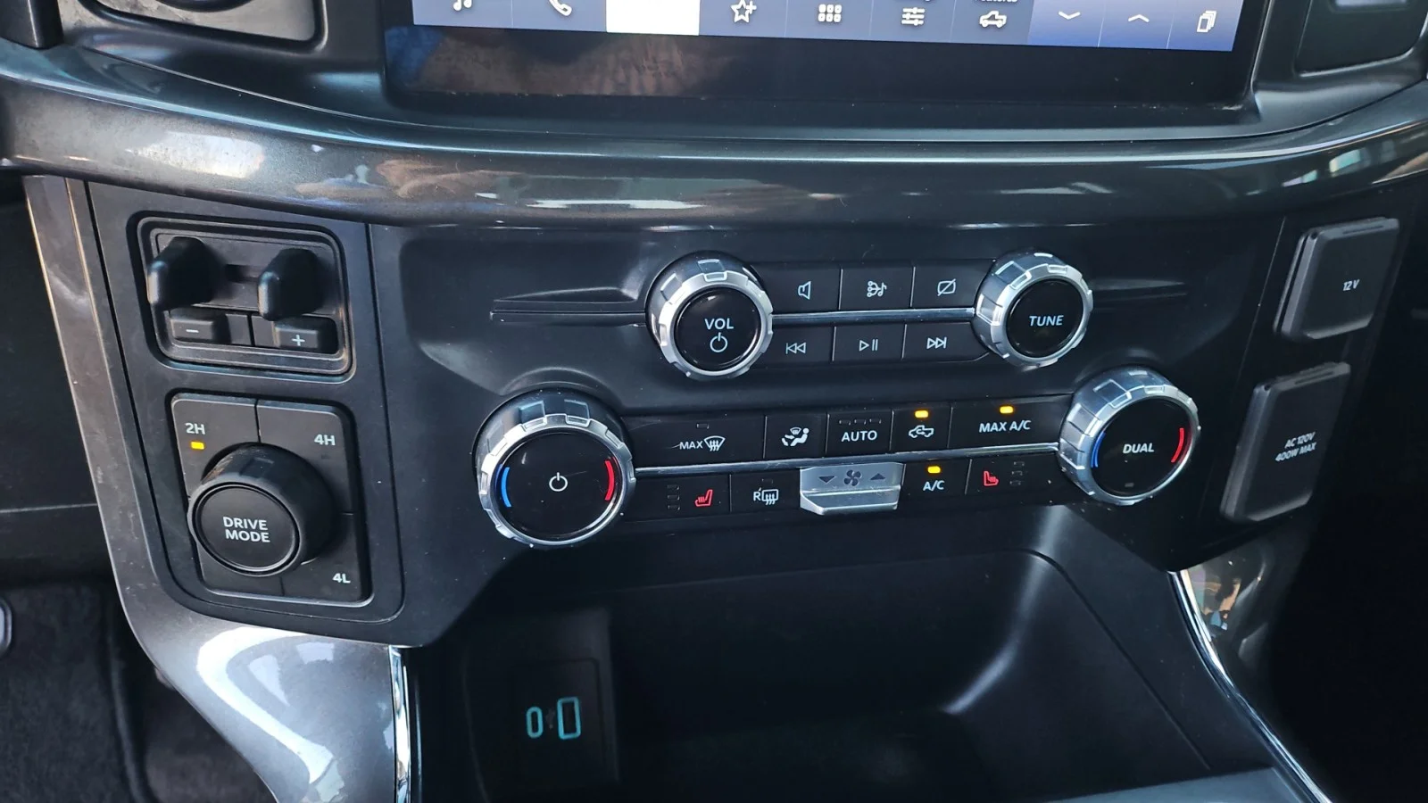Used 2023 Gray Ford XLT image 22