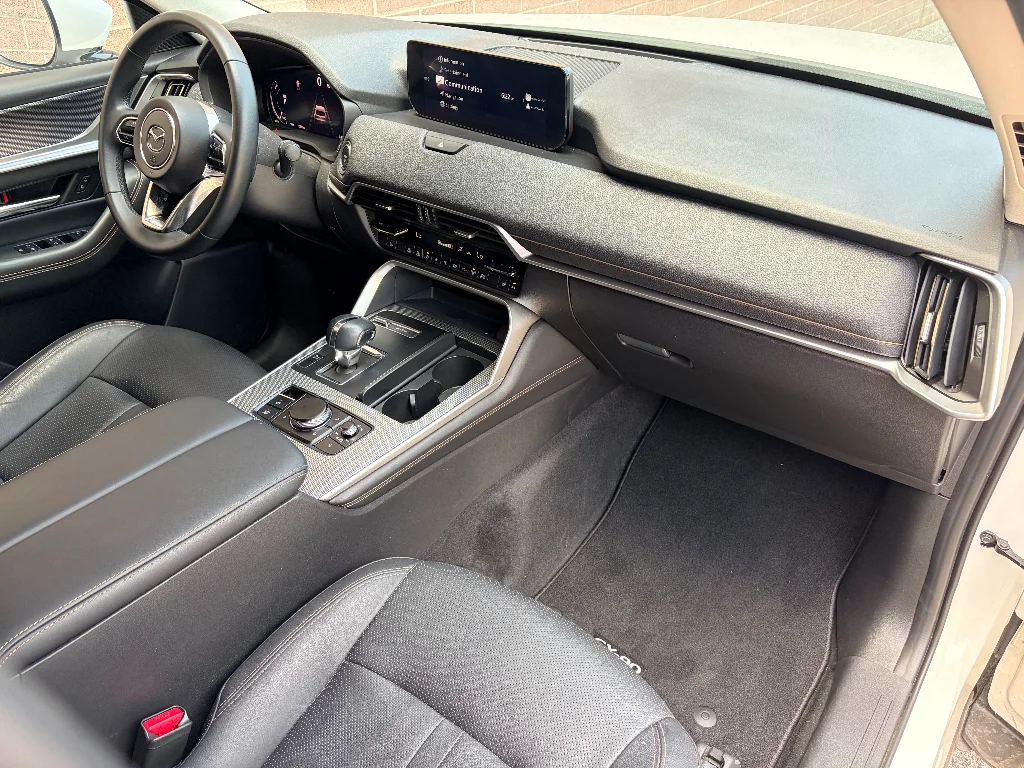 Used 2024 Rhodium White Premium Mazda Preferred image 26