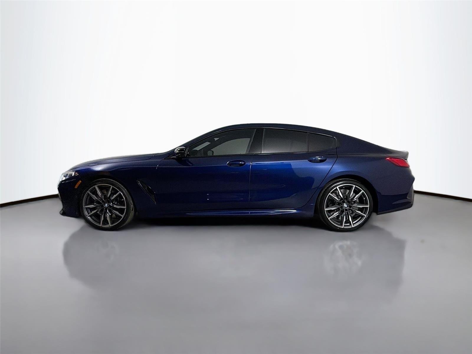 New 2026 Mauritius Blue Metallic BMW M850i image 16