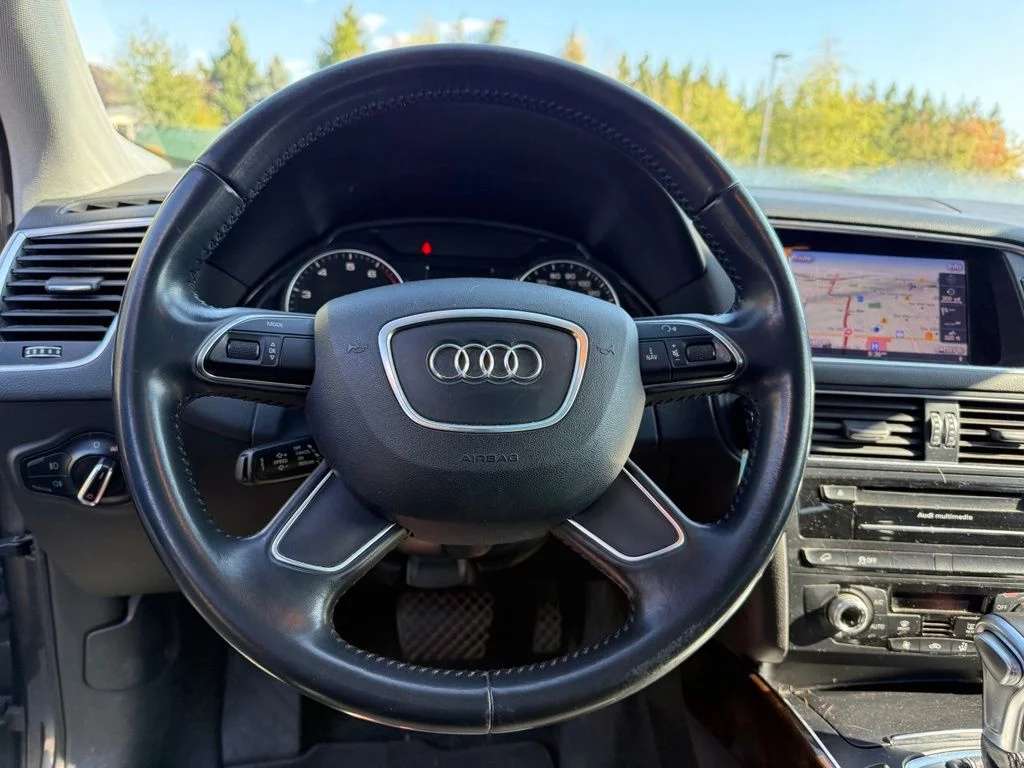 Used 2015 Daytona Gray Pearl Effect Audi 2.0T Premium image 10