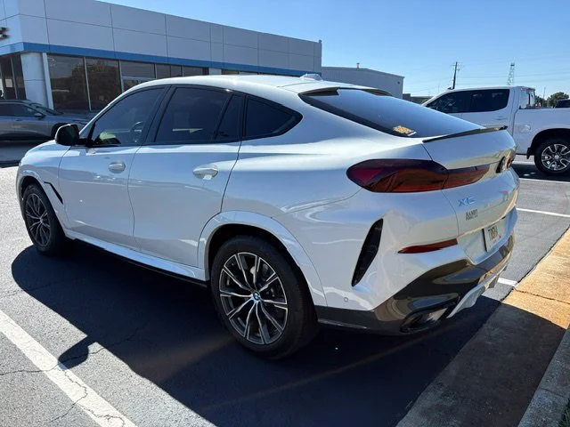 Used 2026 White Metallic BMW XDRIVE40I image 6