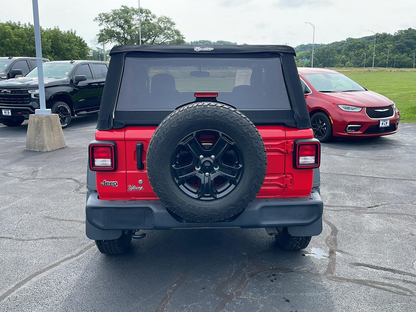 Used 2019 Firecracker Red Clearcoat Jeep Sport S image 4