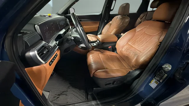 Used 2023 Black Kia SX X-Pro image 9