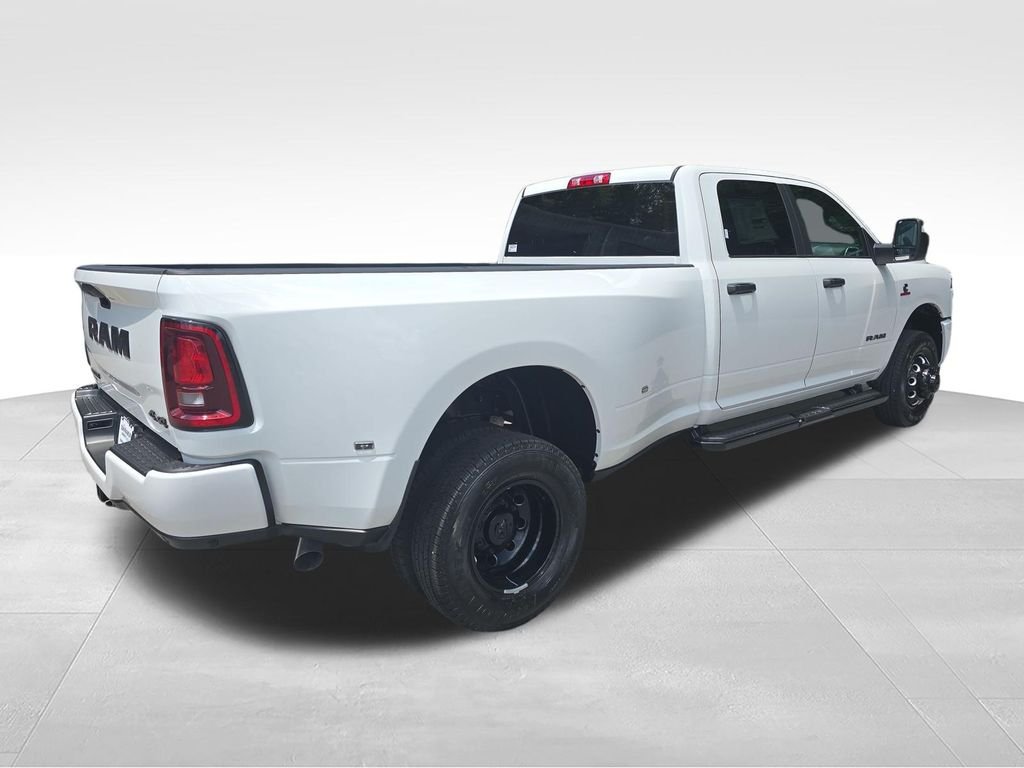 New 2026 Bright White Clear-Coat Exterior Paint RAM Big Horn image 6