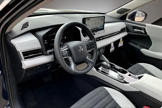 2026 Mitsubishi Outlander SE - Photo 7