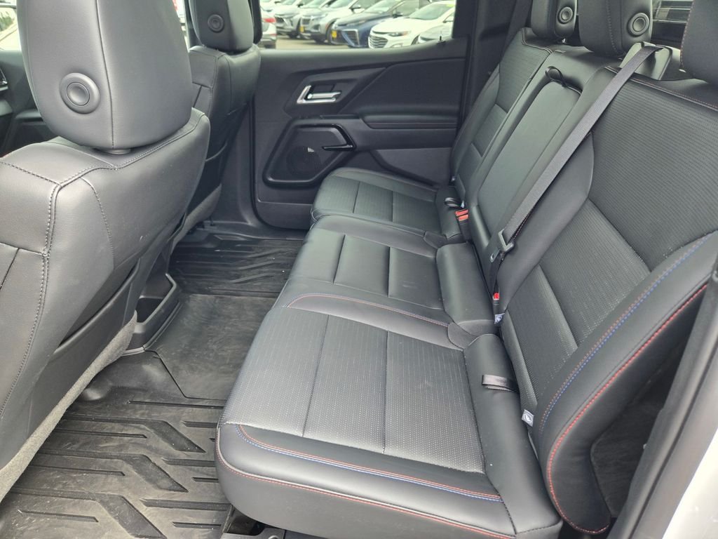 Used 2025 White Chevrolet RST image 10