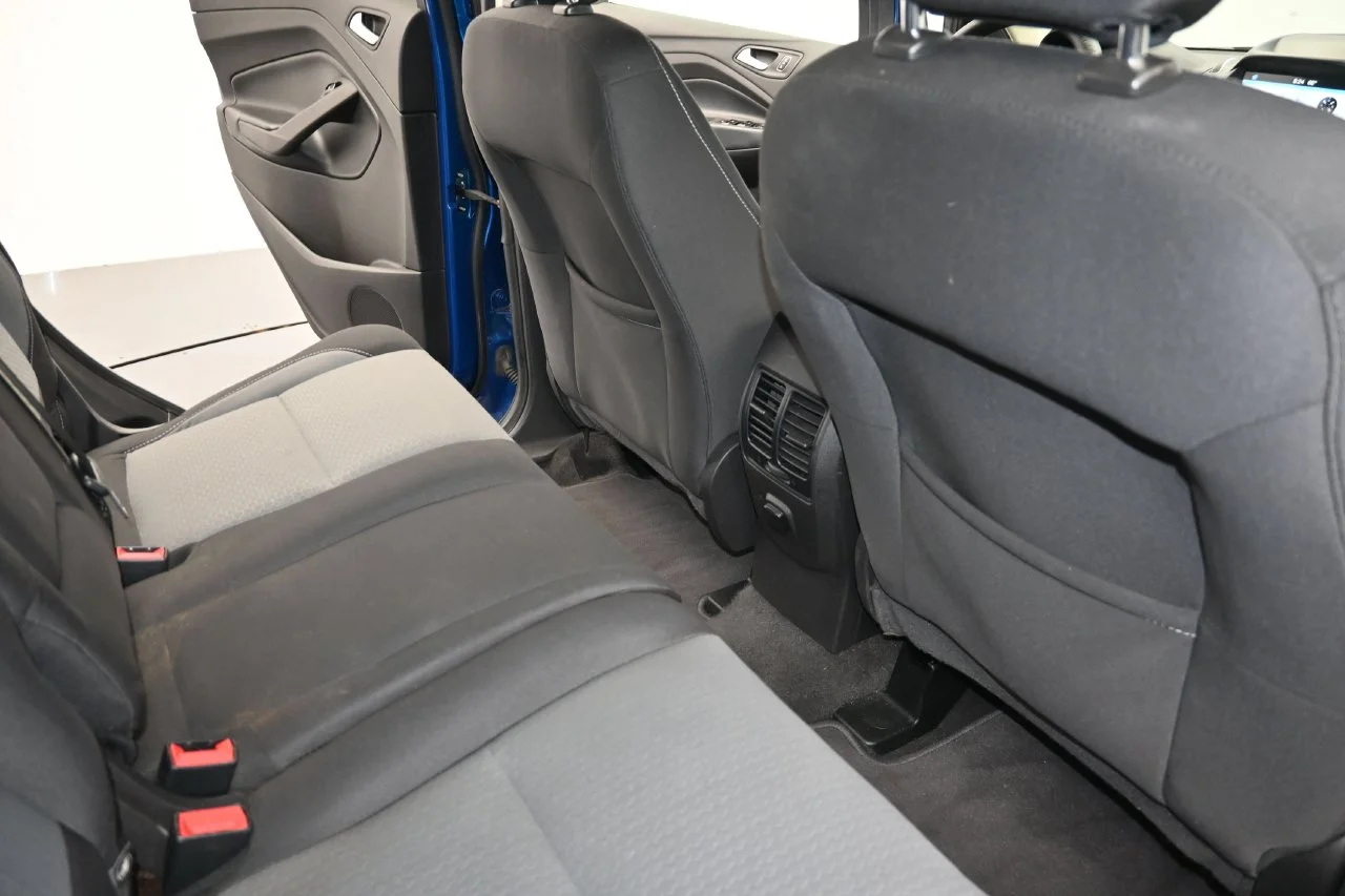 Certified Used 2019 Lightning Blue Ford SE image 13