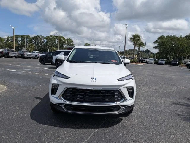 New 2026 Summit White Buick Preferred image 8