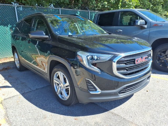 Used 2020 EBONY TWILIGHT METALLIC GMC SLE image 5