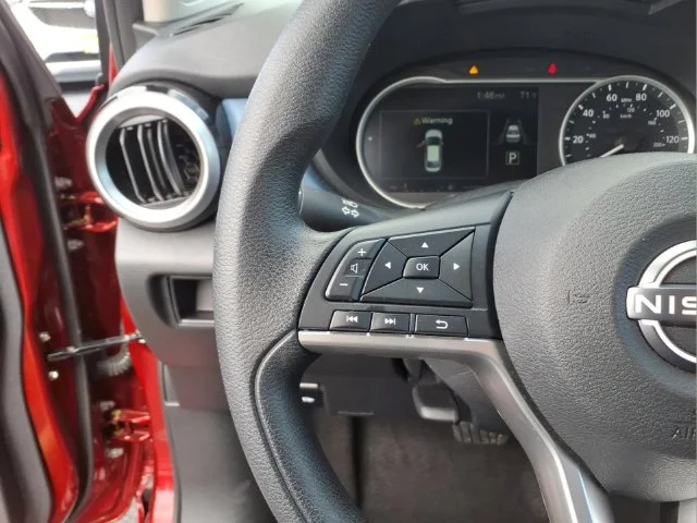 Used 2025 Red Nissan 1.6 SV image 22