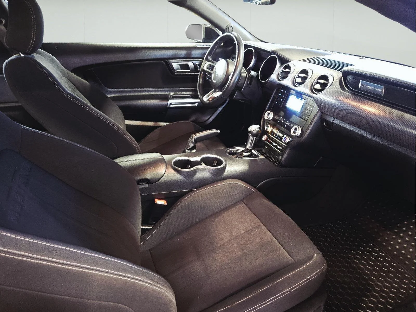 Used 2021 Shadow Black Ford GT image 41