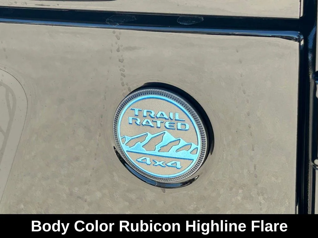 New 2025 Black Clear-Coat Exterior Paint Jeep Backcountry 4xe image 30