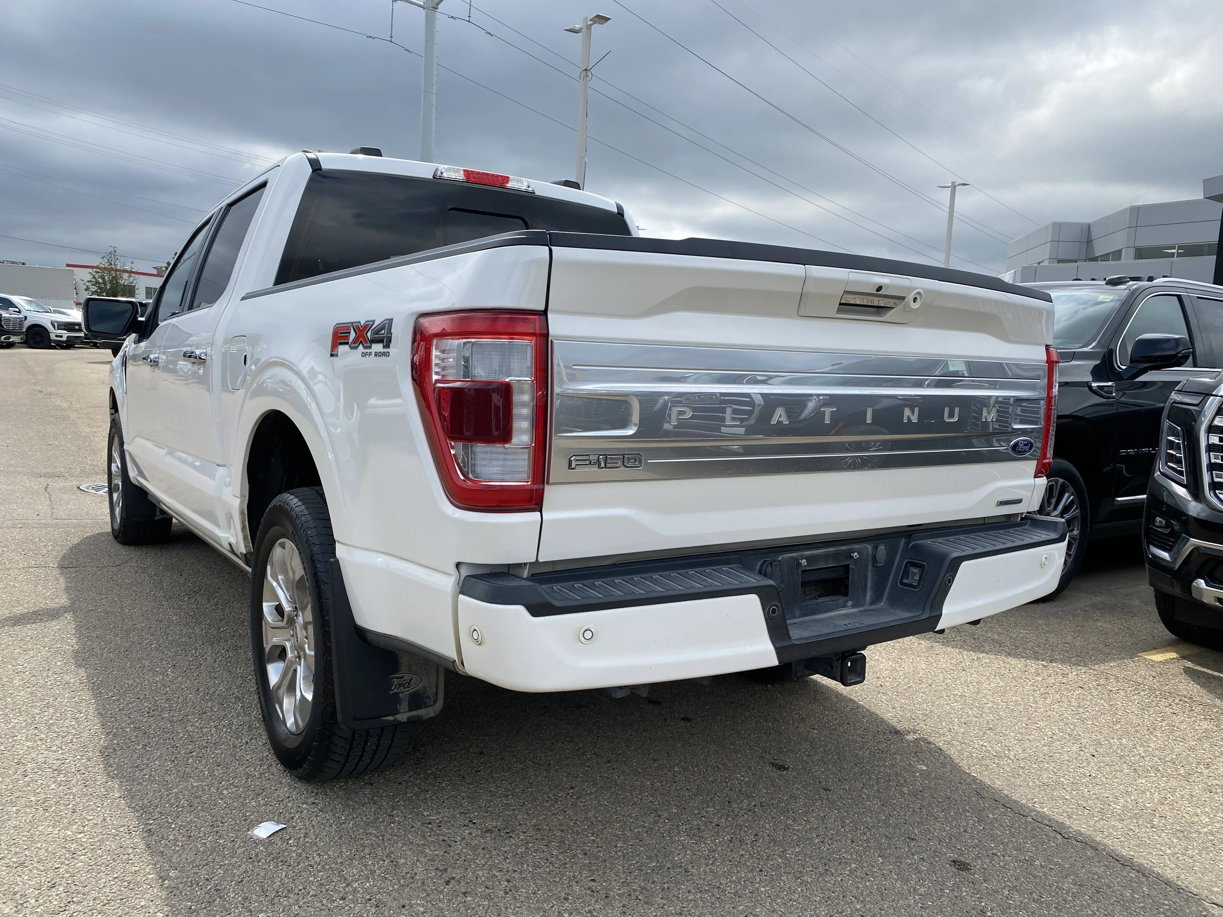 Certified Used 2023 White Ford Platinum * PANORAMIC SUNROOF * MAX TRAILERING PKG * image 3