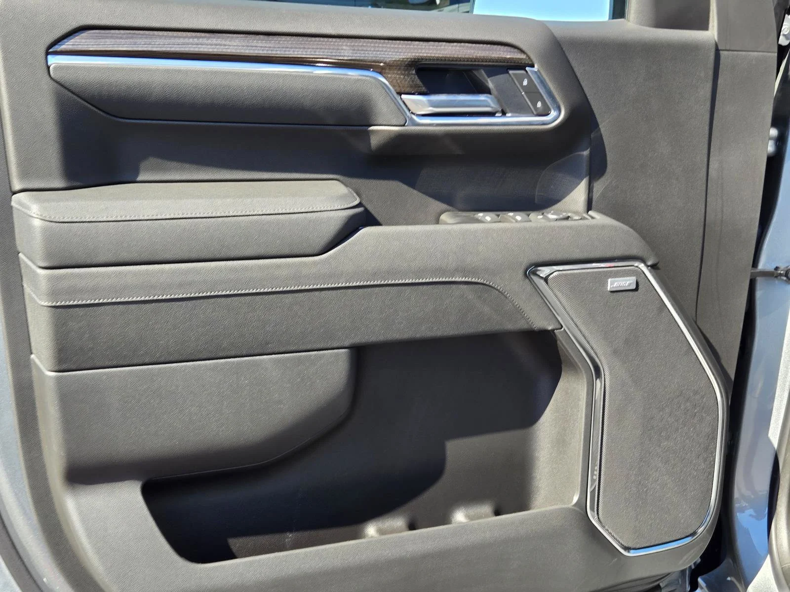 New 2026 Sterling Gray Metallic Chevrolet LT Trail Boss image 9