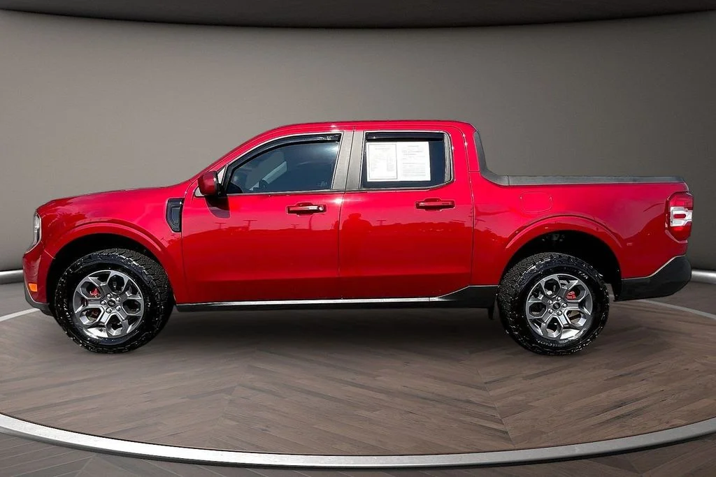 Used 2025 Red Ford XLT image 7