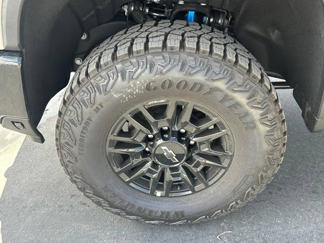 New 2026 White Sands Chevrolet ZR2 image 13