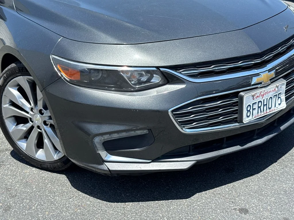 Used 2018 Gray Chevrolet Premier image 6