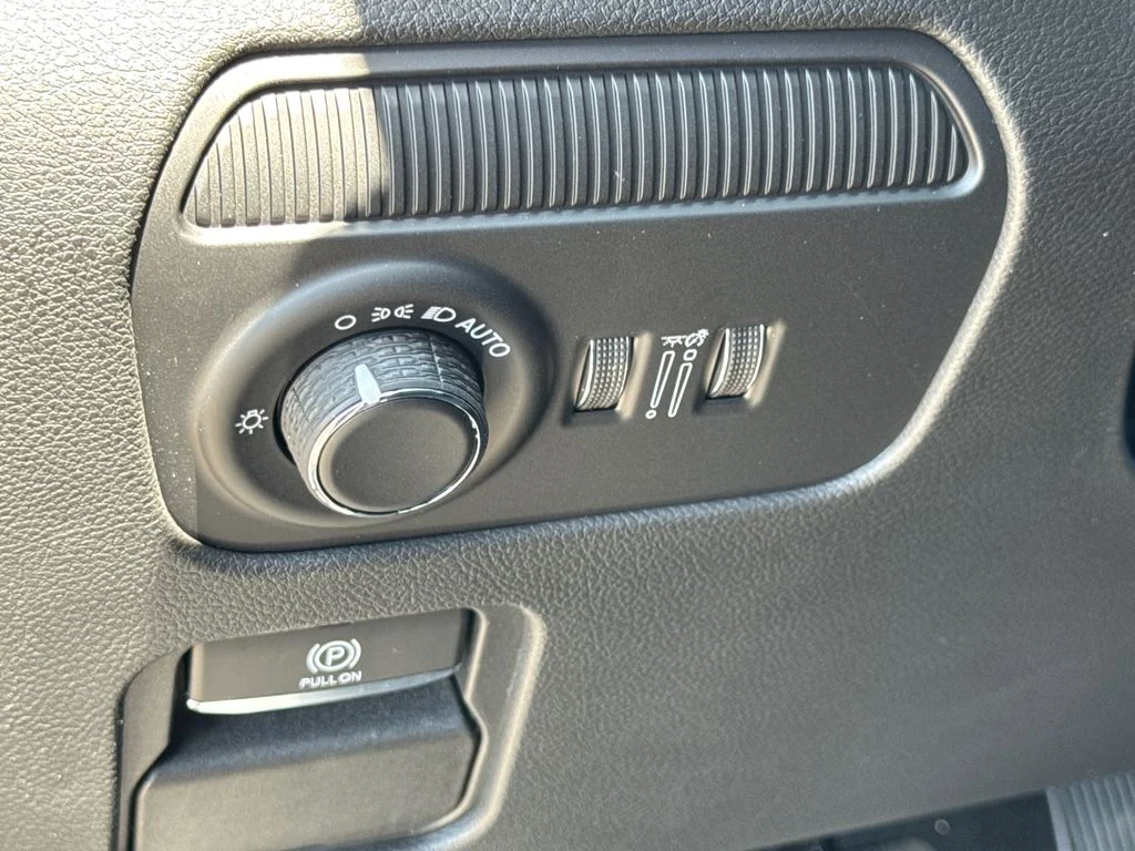 New 2026 Black Jeep  image 28